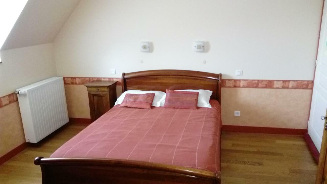 La Roche Bed and Breakfast Saint-Etienne-en-Cogles Exteriör bild
