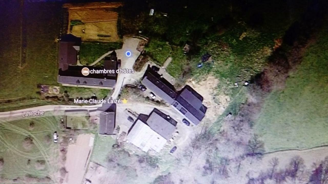 La Roche Bed and Breakfast Saint-Etienne-en-Cogles Exteriör bild