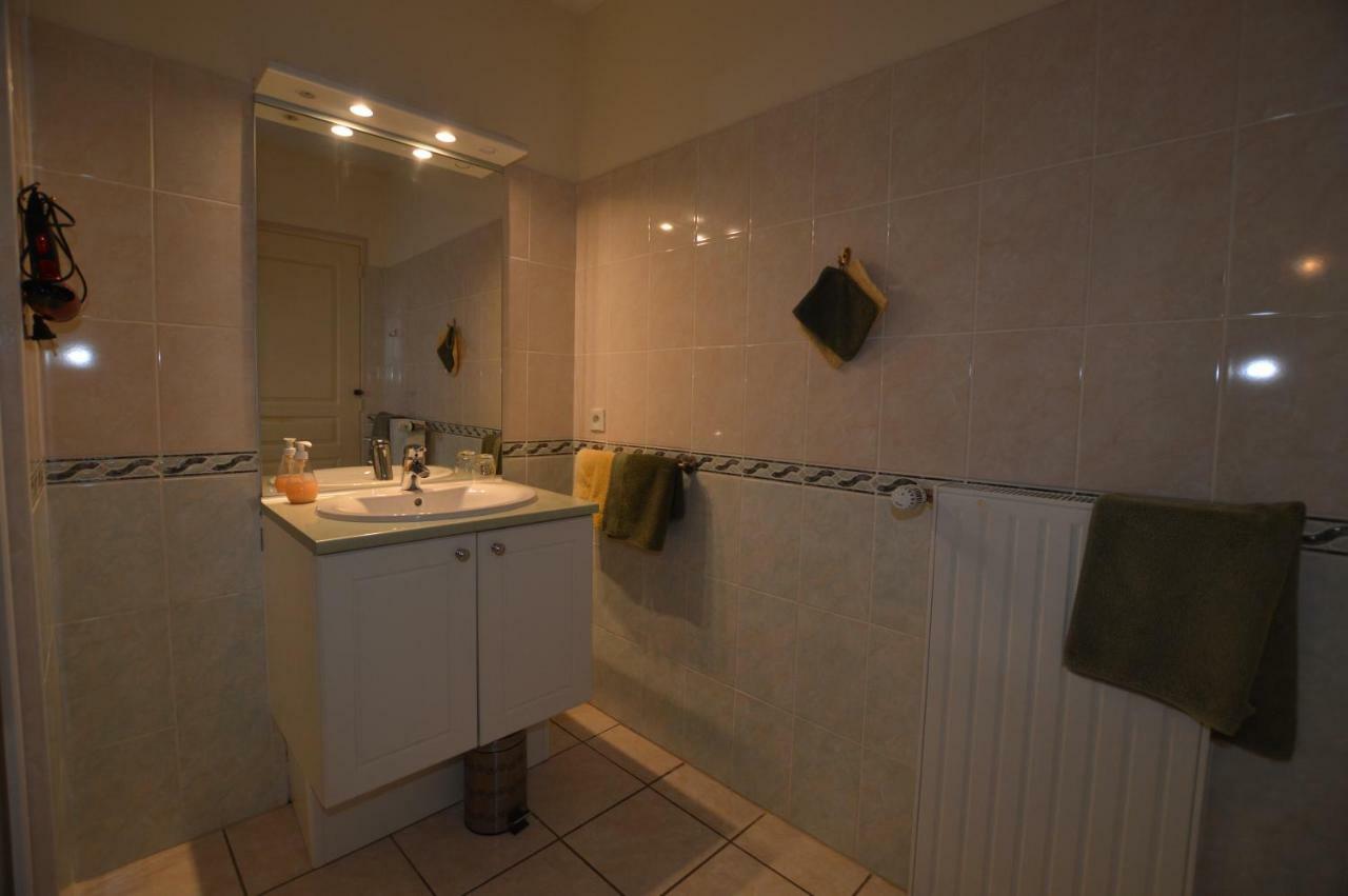 La Roche Bed and Breakfast Saint-Etienne-en-Cogles Exteriör bild